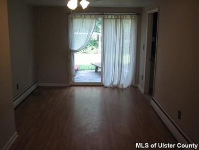 10 Cambridge Dr, Red Hook, NY 12571 - photo 5