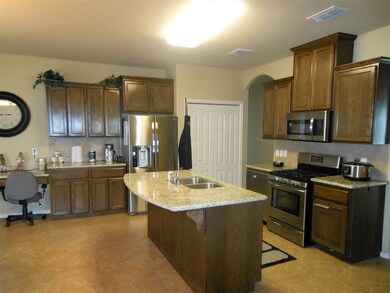 614 Crackle Grove Dr, Laredo, TX 78045 - photo 6