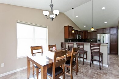 2808 Dennis Dr NW, Cedar Rapids, IA 52405 - photo 7