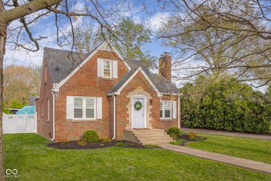 3221 Washington St, Columbus, IN 47203 - photo 2