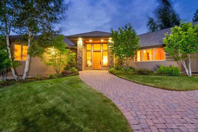 702 NW Stonepine Dr, Bend, OR 97701 - photo 2