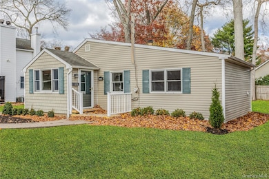 233 Cedar St, Saint James, NY 11780 - photo 2