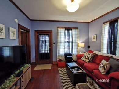 81 Sunnyside Drive