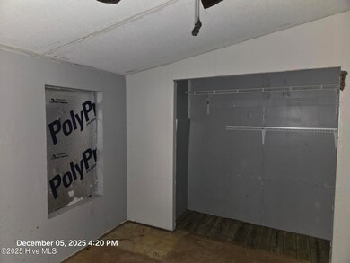 170 McCausley Rd unit 10, Hubert, NC 28539 - photo 6