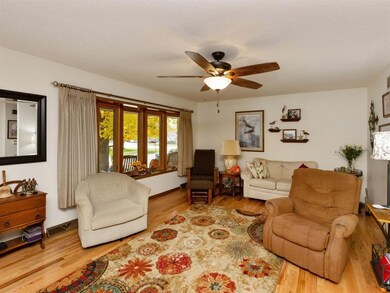 3924 Heather Ct SW, Cedar Rapids, IA 52404 - photo 3