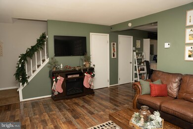 447 Blaker Dr, East Greenville, PA 18041 - photo 4