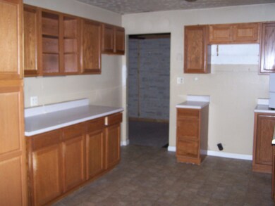 10287 State Route 664 N, Logan, OH 43138 - photo 3