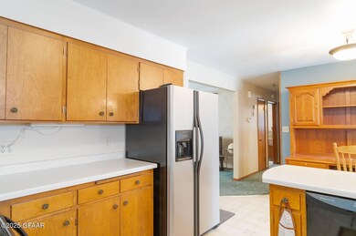 1607 S 18th St, Grand Forks, ND 58201 - photo 6