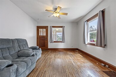 1926 Mallory St SW, Cedar Rapids, IA 52404 - photo 3