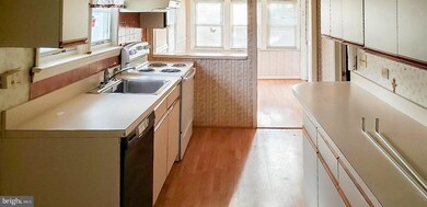 746 Hilltop Ave, South Amboy, NJ 08879 - photo 7