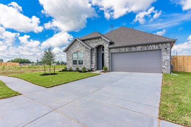 23106 Bordeaux Dr, Alvin, TX 77511 - photo 2