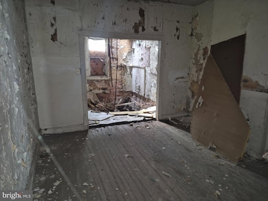 2021 Harlem Ave, Baltimore, MD 21217 - photo 2