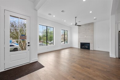 731 E 10th St, Houston, TX 77008 - photo 6