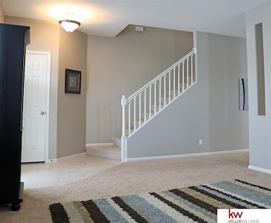 2110 Quartz Dr, Papillion, NE 68046 - photo 2