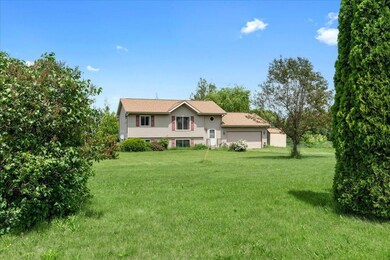 02-Front of Home.jpg