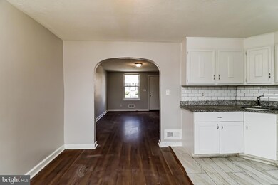 3206 Pelham Ave, Baltimore, MD 21213 - photo 5