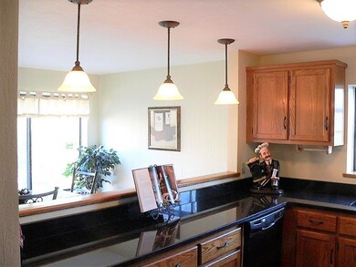 62 Danforth Ct unit Bldg 73, Haverhill, MA 01832 - photo 4