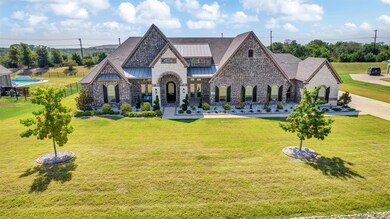 View of front facade with a front lawn