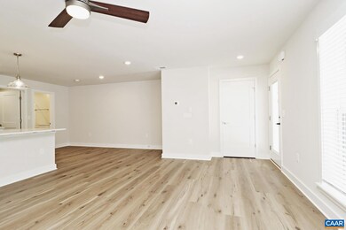 5061 Mary Jackson Ct unit B, Lake Monticello, VA 22902 - photo 6