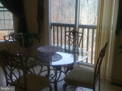 1730 Ann Scarlet Ct, Woodbridge, VA 22191 - photo 7