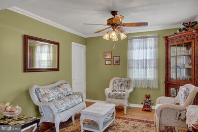 528 W Cumberland Rd, Enola, PA 17025 - photo 6