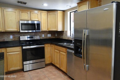 5810 E 4th Stkitchen 2