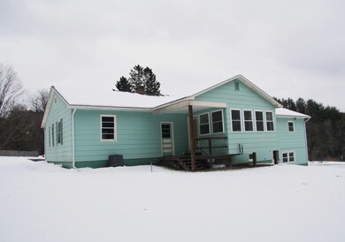 251 Gilman Ave, Saint Johnsbury, VT 05819 - photo 3