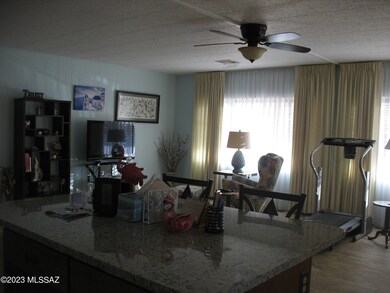 6040 Flying M Living Room 4