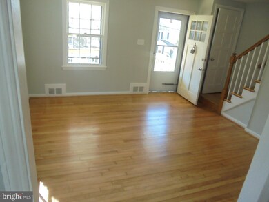 unlisted-address, Alexandria, VA 22303 - photo 5