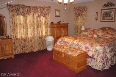 10666 12 Mile Rd, Ceresco, MI 49033 - photo 6