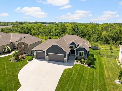 18922 Weaver St, Spring Hill, KS 66083 - photo 3