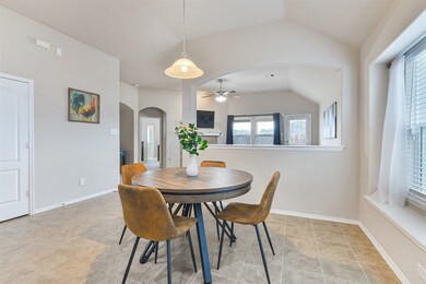 382 Kendall Crest Dr, Alvin, TX 77511 - photo 7