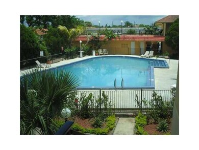 14909 SW 80th St unit 212, Miami, FL 33193 - photo 4
