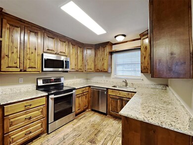 3304 Summercrest Ct, Granbury, TX 76049 - photo 7