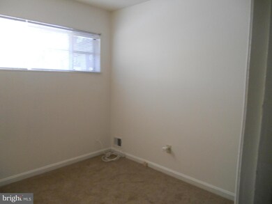 5627 Magnolia Ln, Alexandria, VA 22311 - photo 6