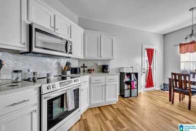 1030 Windsor Pkwy, Moody, AL 35004 - photo 3