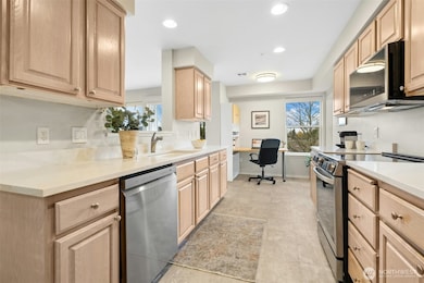 22535 SE Highland Cir unit 206, Issaquah, WA 98029 - photo 6