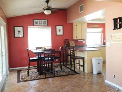 Dining Room/Breakfast Bar