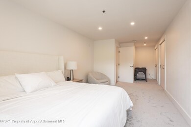 115Boomerang5302_MED_230630002