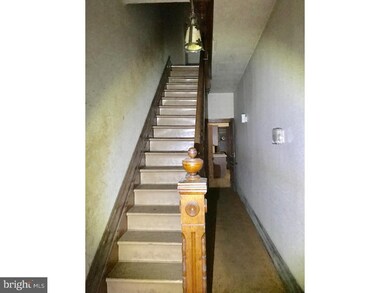 810 N 3rd St, Reading, PA 19601 - photo 5