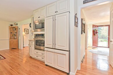 27 Birch Tree Rd, Foxboro, MA 02035 - photo 5