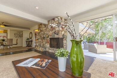 4958 Calderon Rd, Woodland Hills, CA 91364 - photo 3