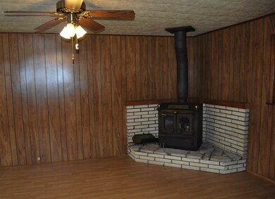 Wood burning stove