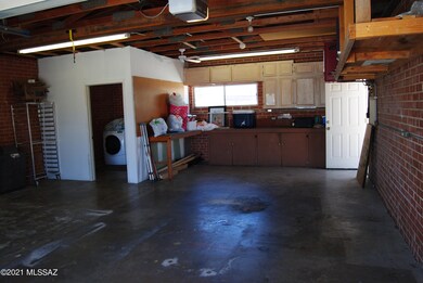 Large garage/workshop