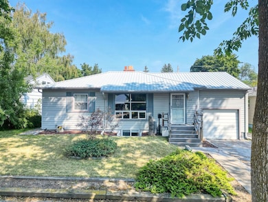 679 1/2 4th Ave E, Kalispell, MT 59901 - photo 2