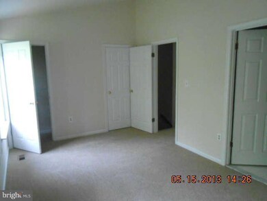 9350 Town Place Dr, Owings Mills, MD 21117 - photo 4