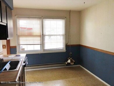 351-482524 kitchen 2