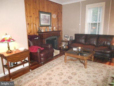 45 W Upper Ferry Rd, Ewing, NJ 08628 - photo 3