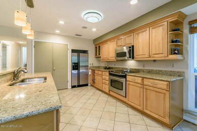 5486 Mariners Cove Dr, Jacksonville, FL 32210 - photo 7