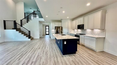 10106 Tatter Creek Ct, Conroe, TX 77384 - photo 3